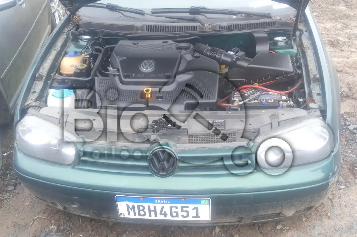 LOTE 028 - Espécie: PASSAGEIRO / Marca: VW / Modelo: GOLF / Placa: MBH4G51 / UF: SC / Município: Chapadão do Lageado / Ano fabricação: 2000 / Ano modelo: 2001 / Cor: VERDE / Chassi: 9BWCA01J614022036 / Motor: AKL724066 / RENAVAM: 00751218111