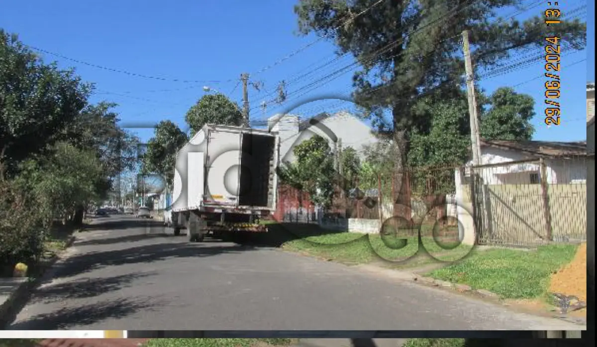 LOTE 001 - Natureza: Urbano / Tipo de imóvel: Casa / Matrícula: 4210 / Rip: 8683000245008 /Descrição: LOCALIZADO NA RUA SÃO CRISTOVÃO, 443, VILA BRANCA, GRAVATAÍ - RS
