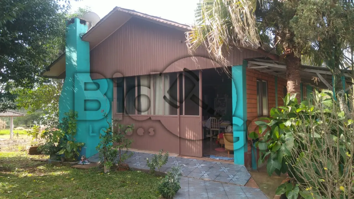 LOTE 001 - IMÓVEL URBANO COM BENFEITORIAS