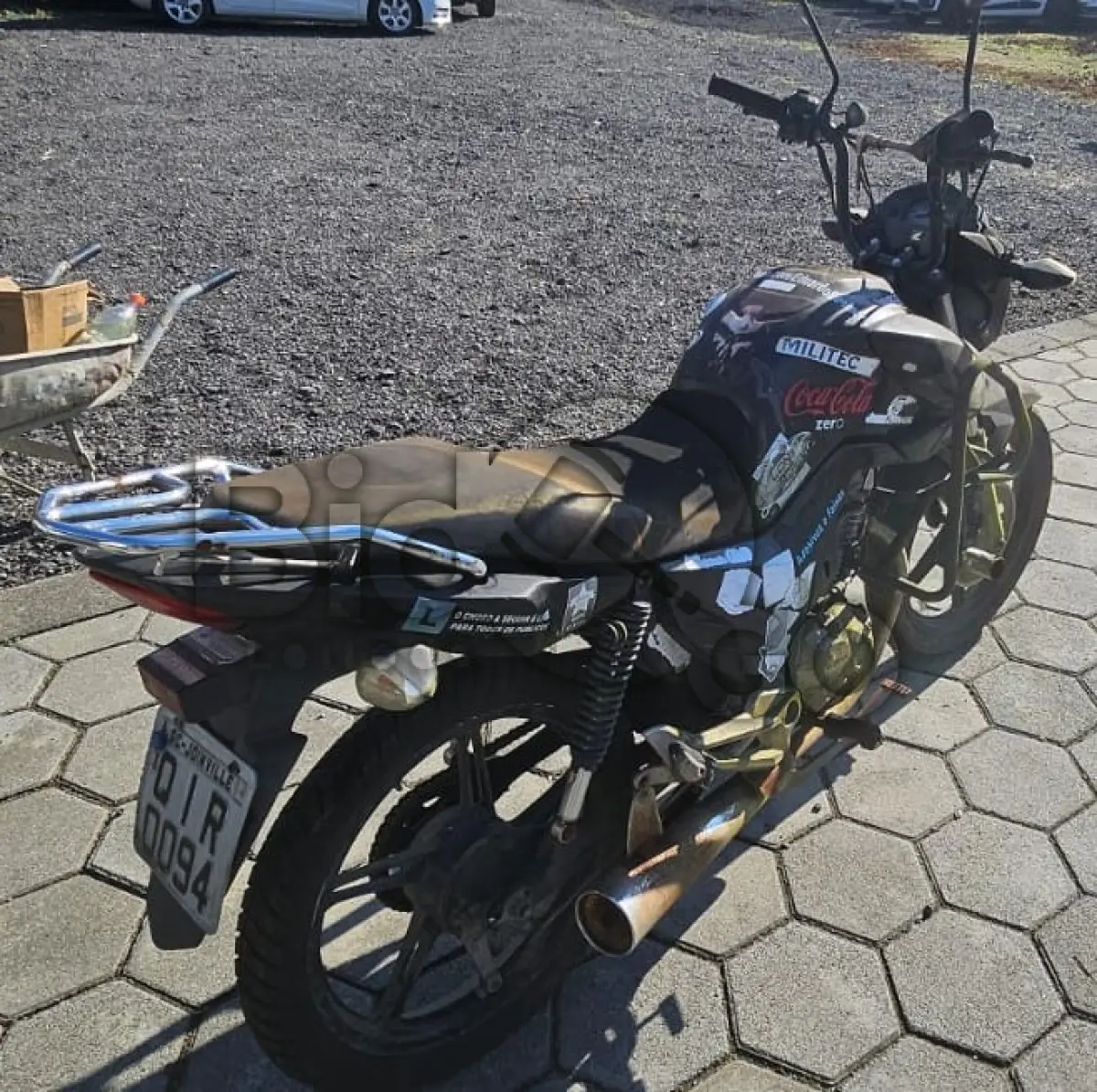 LOTE 008 - Espécie: PASSAGEIRO / Marca: HONDA / Modelo: CG 160 FAN / Placa: QIR0094 / UF: SC / Município: Joinville / Ano fabricação: 2018 / Ano modelo: 2018 / Cor: PRETA / Chassi: 9C2KC2200JR160635 / Motor: KC22E0J160668 / RENAVAM: 1151737035