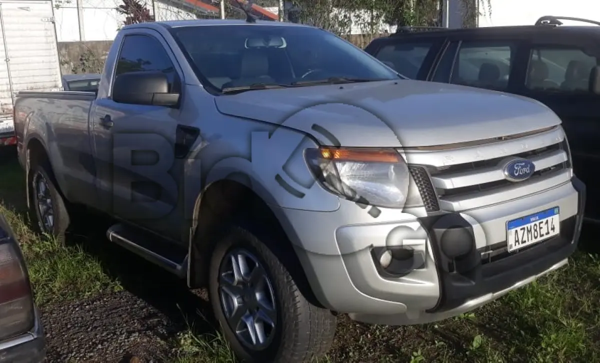LOTE 011 - Espécie: CARGA / Marca: I / Modelo: FORD RANGER XLS CS2 25 / Placa: AZM8E14 / UF: PR / Município: Tapira / Ano fabricação: 2014 / Ano modelo: 2014 / Cor: PRATA / Chassi: 8AFAR20F2FJ282535 / Motor: EV2GFJ282535 / RENAVAM: 01045241595