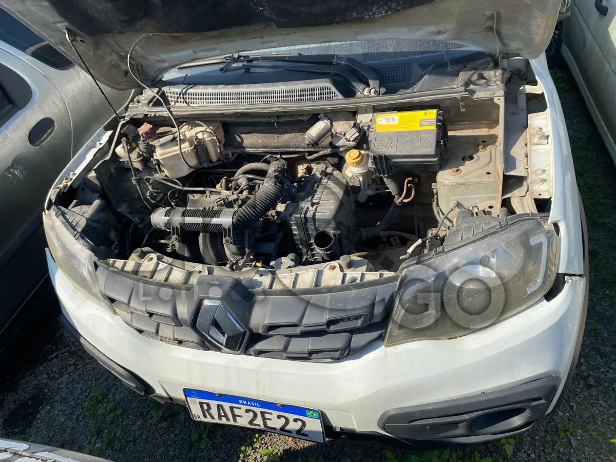 LOTE 013 - Espécie: PASSAGEIRO / Marca: RENAULT / Modelo: KWID OUTSID 10MT / Placa: RAF2E22 / UF: SC / Município: Guabiruba / Ano fabricação: 2019 / Ano modelo: 2020 / Cor: BRANCA Chassi: 93YRBB009LJ288645 / Motor: B4DA402Q179011 / RENAVAM: 01223799015