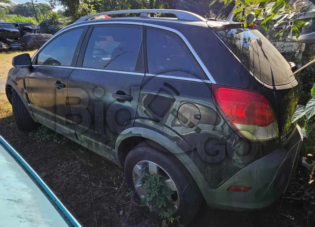 LOTE 012 - Espécie: MISTO / Marca: I / Modelo: GM CAPTIVA SPORT FWD / Placa: NQN0277 / UF: SC / Município: Navegantes / Ano fabricação: 2009 / Ano modelo: 2009 / Cor: PRETA / Chassi: 3GNCL13VX9S615184 / Motor: N9S615184 / RENAVAM: 158054199