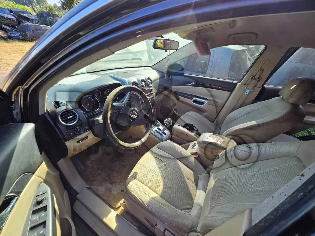 LOTE 012 - Espécie: MISTO / Marca: I / Modelo: GM CAPTIVA SPORT FWD / Placa: NQN0277 / UF: SC / Município: Navegantes / Ano fabricação: 2009 / Ano modelo: 2009 / Cor: PRETA / Chassi: 3GNCL13VX9S615184 / Motor: N9S615184 / RENAVAM: 158054199