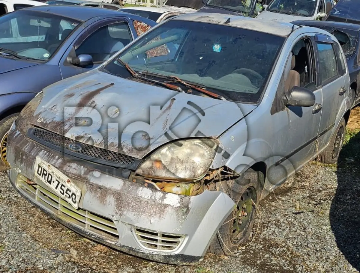 LOTE 020 - Espécie: AUTOMOVEL / Marca: FORD / Modelo: FIESTA / Placa: DRQ7550 / UF: MS / Município: Itaquiraí / Ano fabricação: 2005 / Ano modelo: 2006 / Cor: PRATA / Chassi: 9BFZF10B868419212 Motor: CAJA68419212 / RENAVAM: 870861255