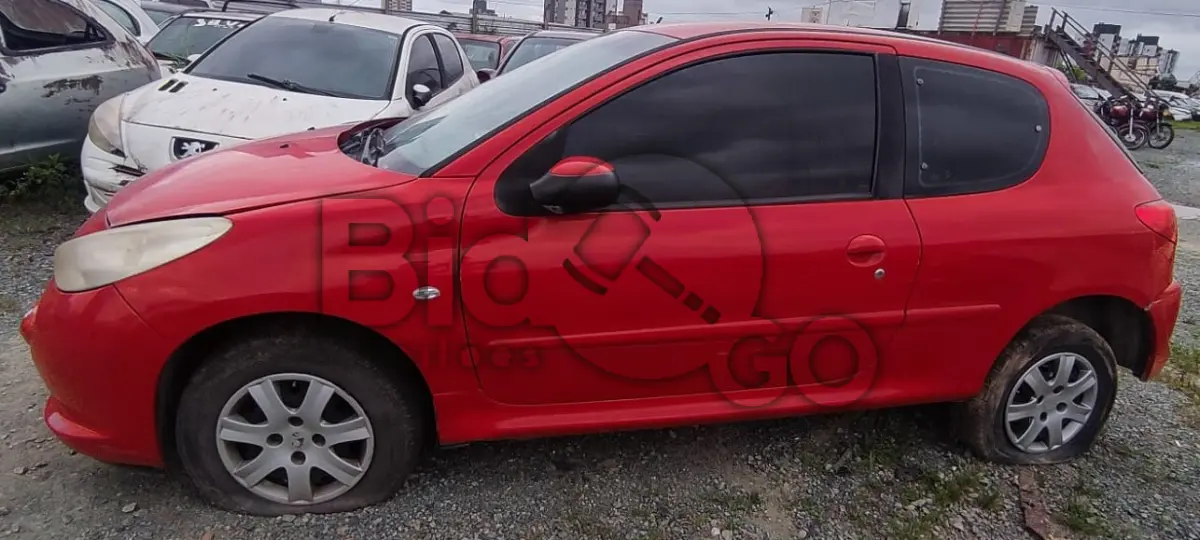 LOTE 029 - Espécie: PASSAGEIRO / Marca: PEUGEOT / Modelo: 207HB XR / Placa: AUG8F96 / UF: SC / Município: Joinville / Ano fabricação: 2011 / Ano modelo: 2012 / Cor: VERMELHA / Chassi: 9362LKFWXCB012327 / Motor: 10DBSS0159724 / RENAVAM: 00338828796
