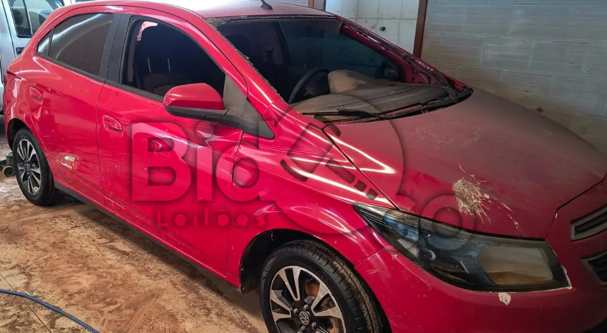 LOTE 004 - Espécie: PASSAGEIRO / Marca: CHEVROLET / Modelo: ONIX 1.4MT LTZ / Placa: ITW1943 / UF: RS / Município: Gravataí / Ano fabricação: 2012 / Ano modelo: 2013 / Cor: VERMELHA / Chassi: 9BGKT48L0DG203568 / Motor: CGY012325 / RENAVAM: 00501012672
*Veículo afetado pela
enchente