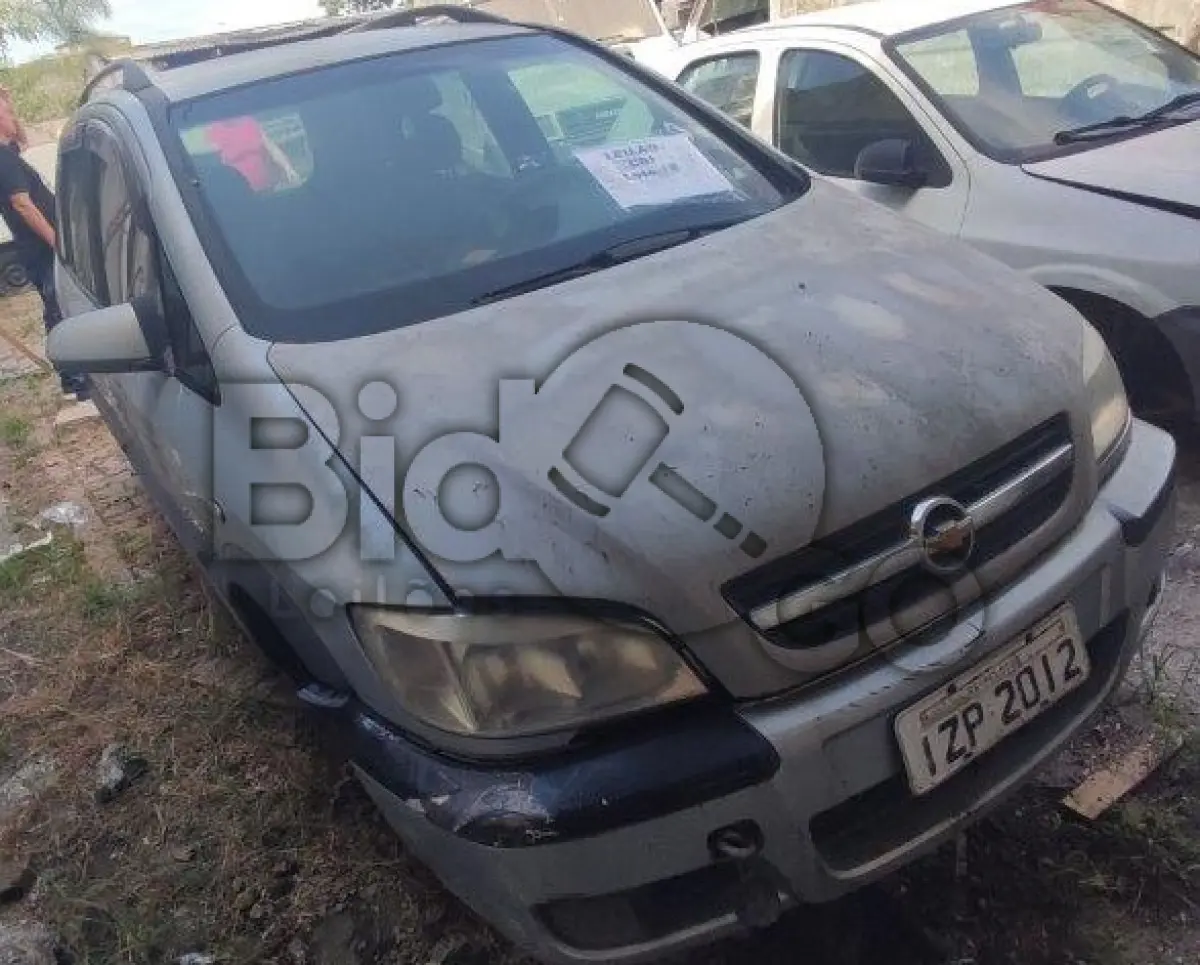 LOTE 018 - GM Zafira Elegance, Placa: IZP2012, Ano/Modelo: 2009/2010, Renavam: 179872842, C/ motor.