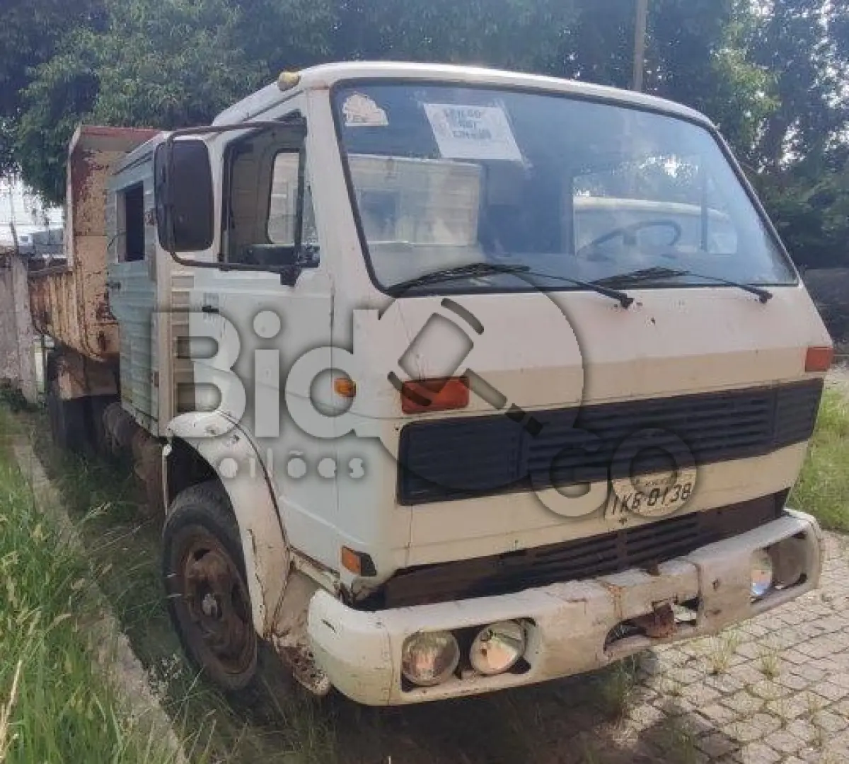 LOTE 023 - CAMINHÃO VW 11.130 – Caçamba, Placa: IKB-0138, Ano/Modelo: 1985/1985, Renavam: 572215924, Chassi: V019934 - C/ motor.