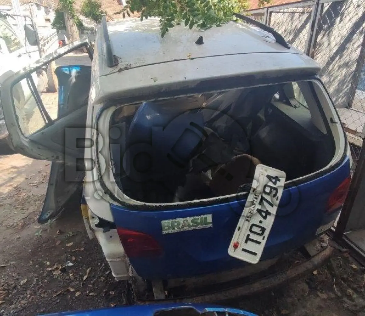 LOTE 021 - SUCATA AUTOMOTIVA - VW Spacefox, Placa: ITQ-4794, Ano/Modelo: 2012/2012, Renavam: 00491546025, C/ motor servivel.