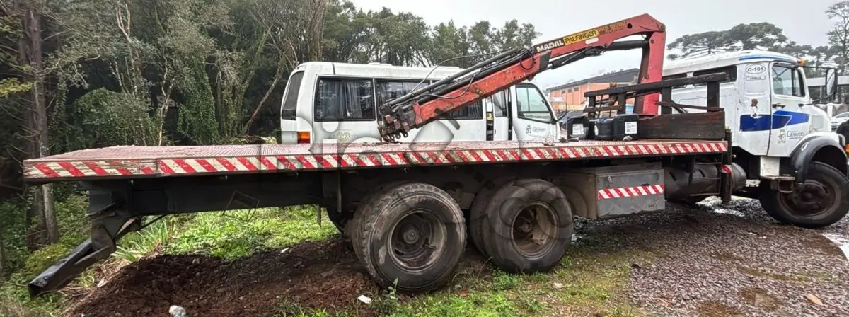 LOTE 006 - CAMINHÃO MERCEDES BENZ ANO 1975
