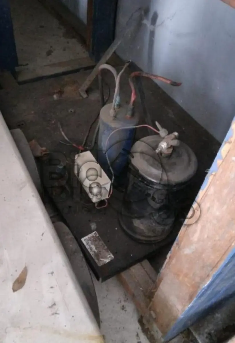 LOTE 005 - Câmara Fria desmontada, Freezers de vacinas.