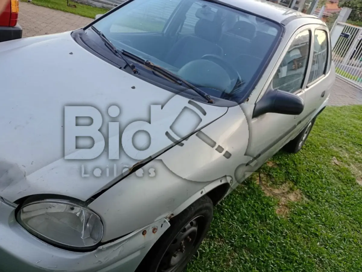 LOTE 013 - GM/CORSA WIND, Ano/modelo: 2000/2001, Placa: IJM4E85, Chassi: 9BGSC19Z01C102724, 
RENAVAM: 737028866, Cor: Prata