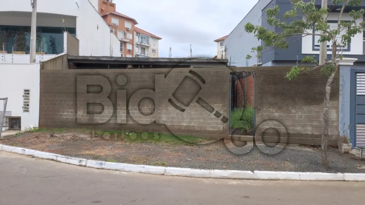 LOTE 001 - IMÓVEL EM CANOAS