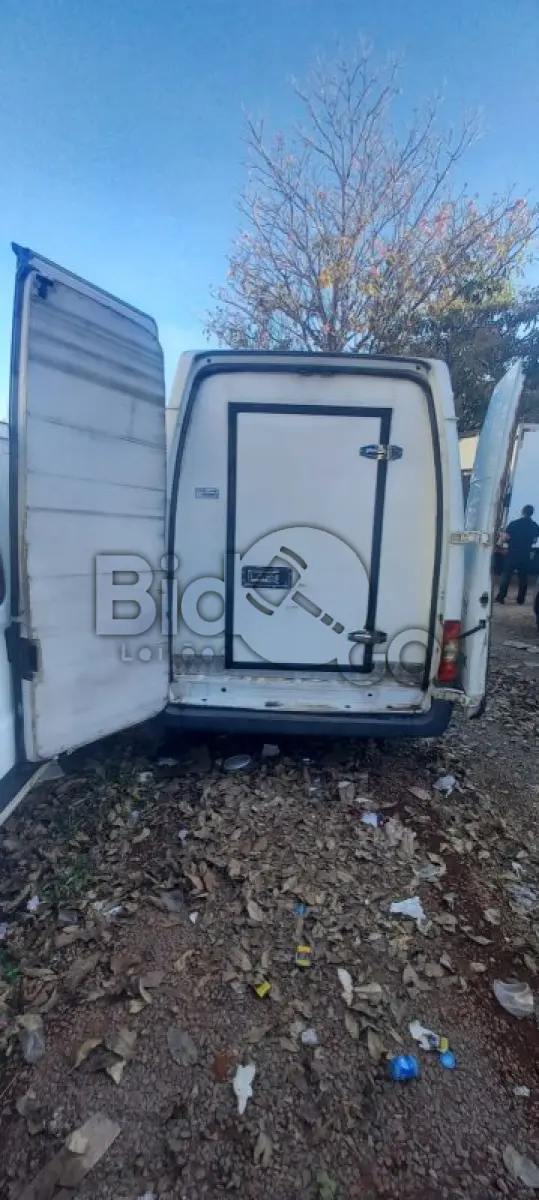 LOTE 001 - CAMINHONETE I/FORD TRANSIT 350L, ANO/FAB: 2013/2013,