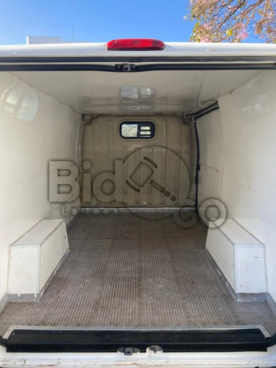 LOTE 002 - CAMINHONETE FIAT/DUCATO CARGO, ANO/FAB: 2011/2012