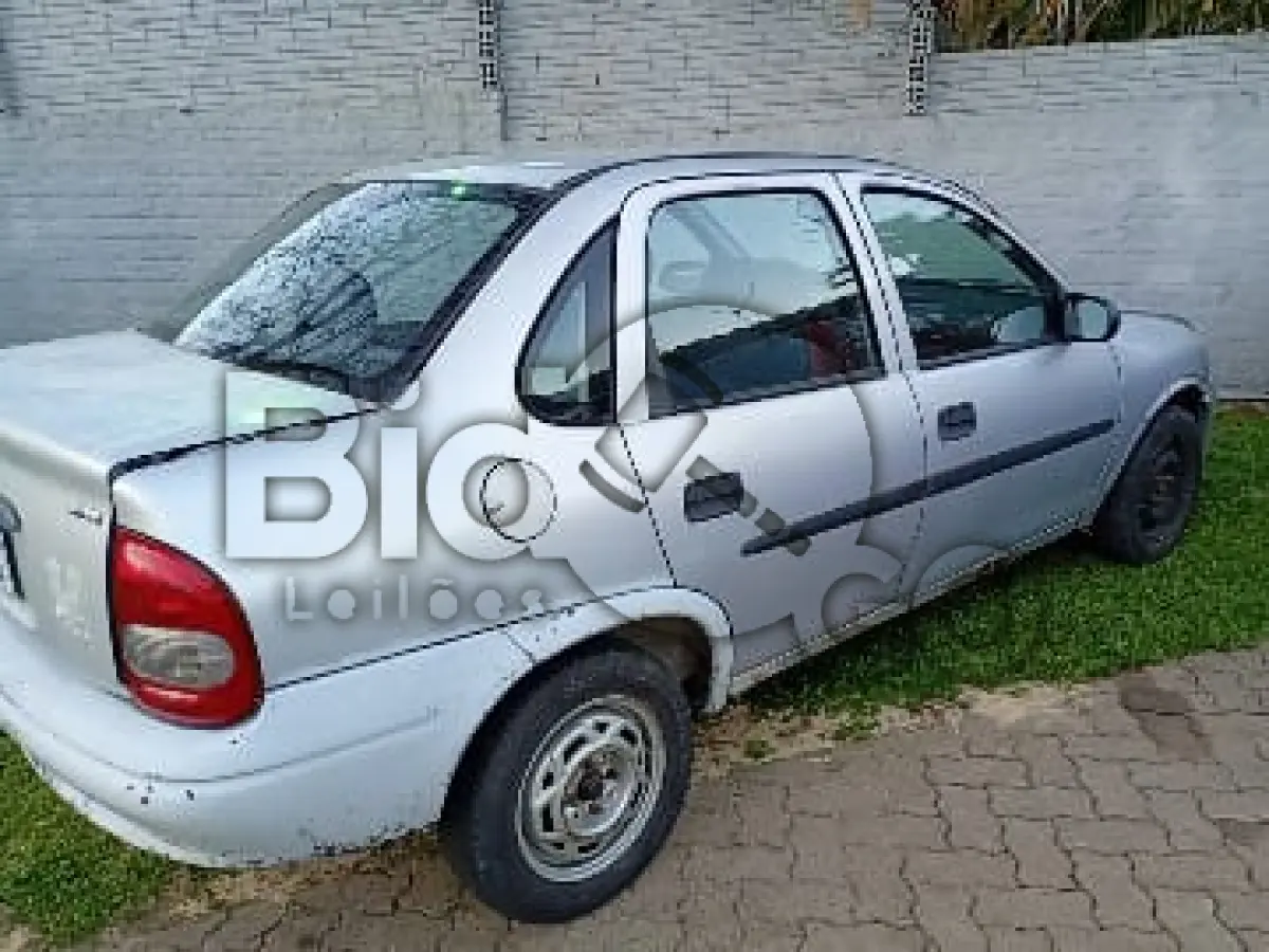 LOTE 013 - GM/CORSA WIND, Ano/modelo: 2000/2001, Placa: IJM4E85, Chassi: 9BGSC19Z01C102724, 
RENAVAM: 737028866, Cor: Prata
