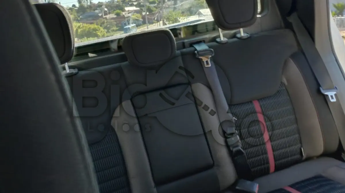 LOTE 007 - Veículo Camioneta TORO Freedom 4x4 2.0 Diesel, ano 2018, modelo 2019, Está em boas condições e em uso.