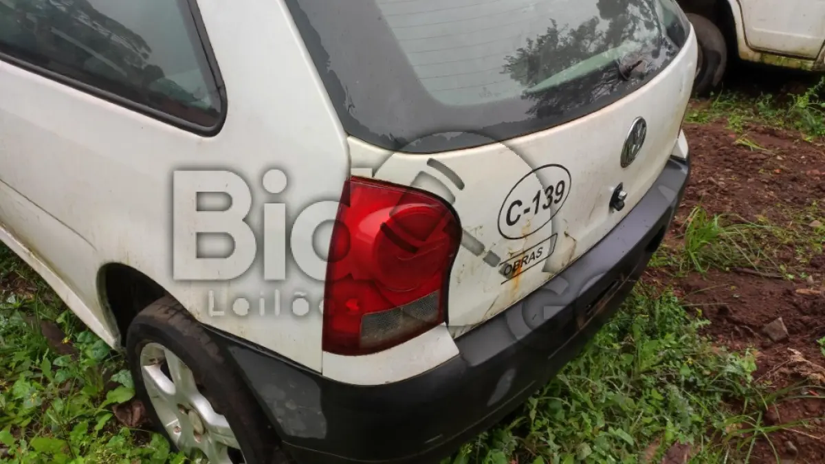 LOTE 009 - SUCATA - VW GOL 1.0 COR BRANCA PLACA INS 7269, ANO 2007