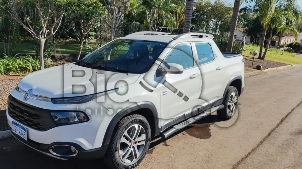 LOTE 007 - Veículo Camioneta TORO Freedom 4x4 2.0 Diesel, ano 2018, modelo 2019, Está em boas condições e em uso.