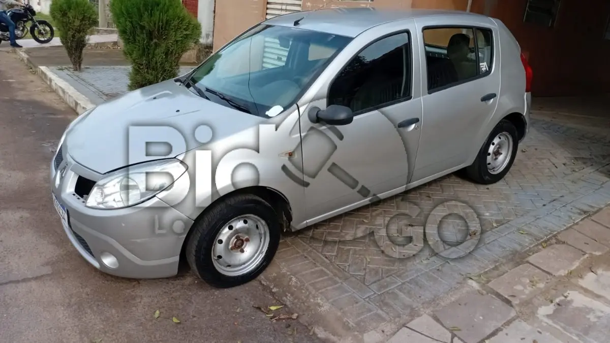 LOTE 010 - RENAULT/SANDERO AUT1016V, Ano/modelo: 2008/2009, Placa: MFR0C34, Chassi: 93YBSR0RH9J100005 ,RENAVAM: 971521859, Cor: Prata