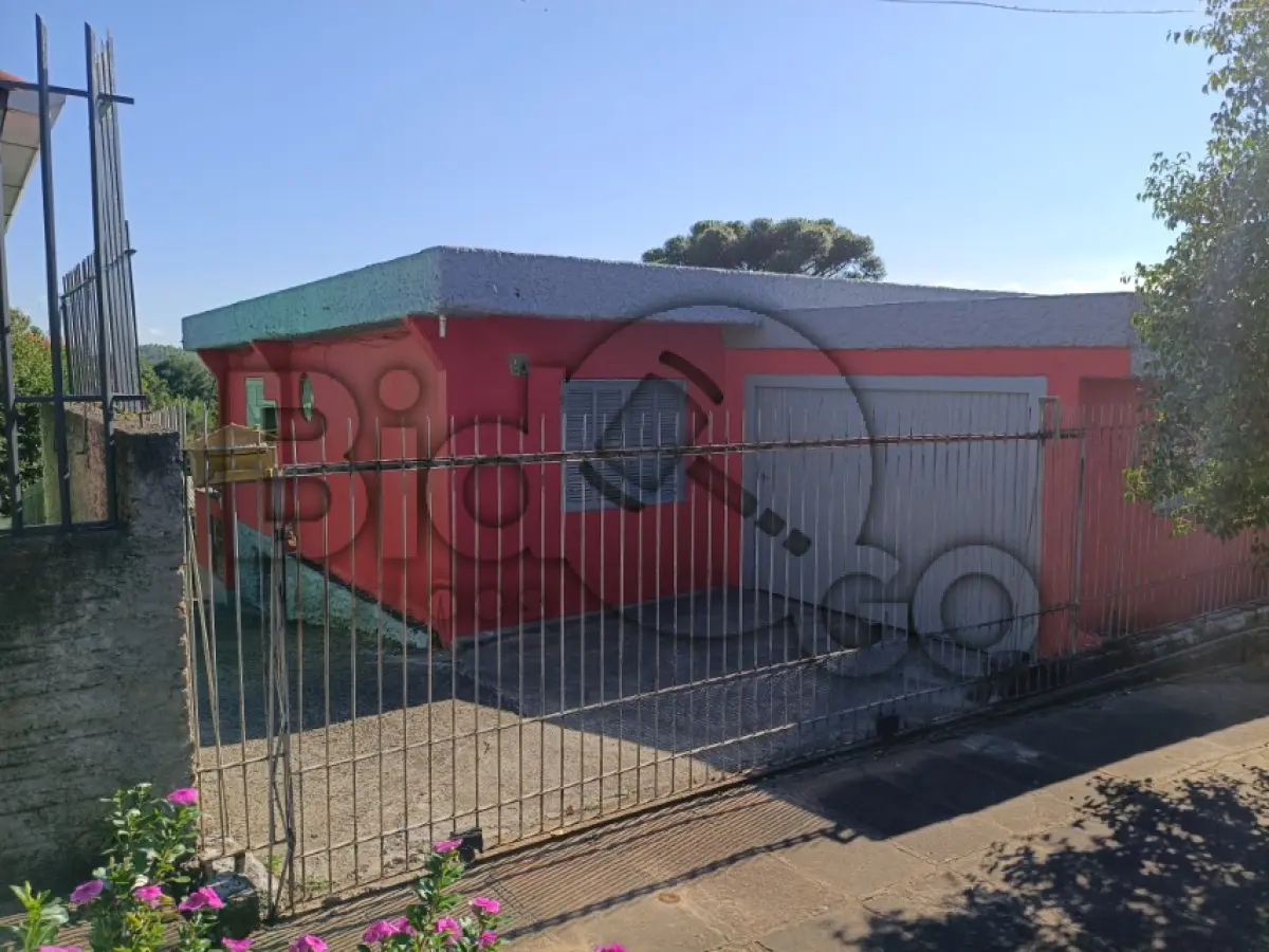 LOTE 002 - 50% DO IMÓVEL - TERRENO URBANO DE 420m² com edificações não averbadas, devidamente cadastrado sob matrícula nº 5.913 do Cartório de Registro de Imóveis de Sapiranga/RS