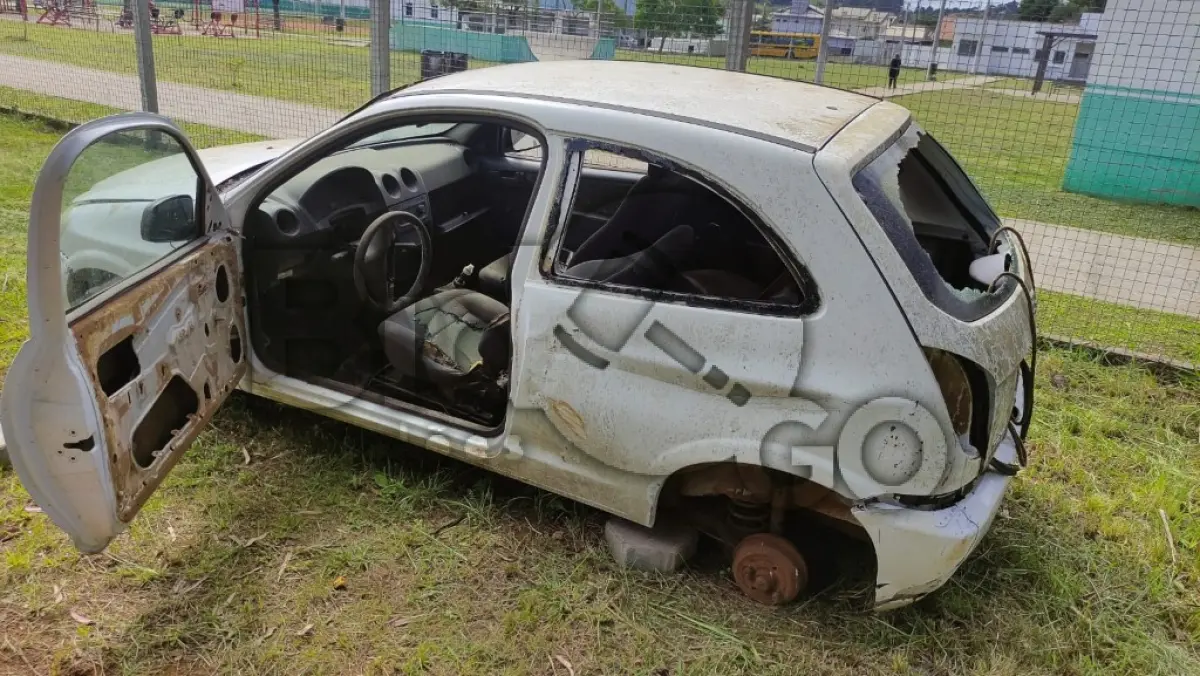 LOTE 025 - SUCATA automóvel CHEVROLET/CELTA 1.0 LS, ano 2011/2012
