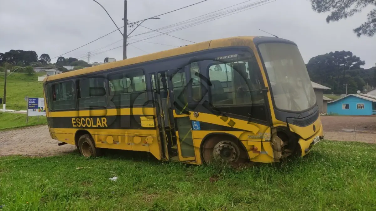 LOTE 007 - Automóvel Ônibus VW/15.190 EOD E. HD ORE, ano 2012/2012