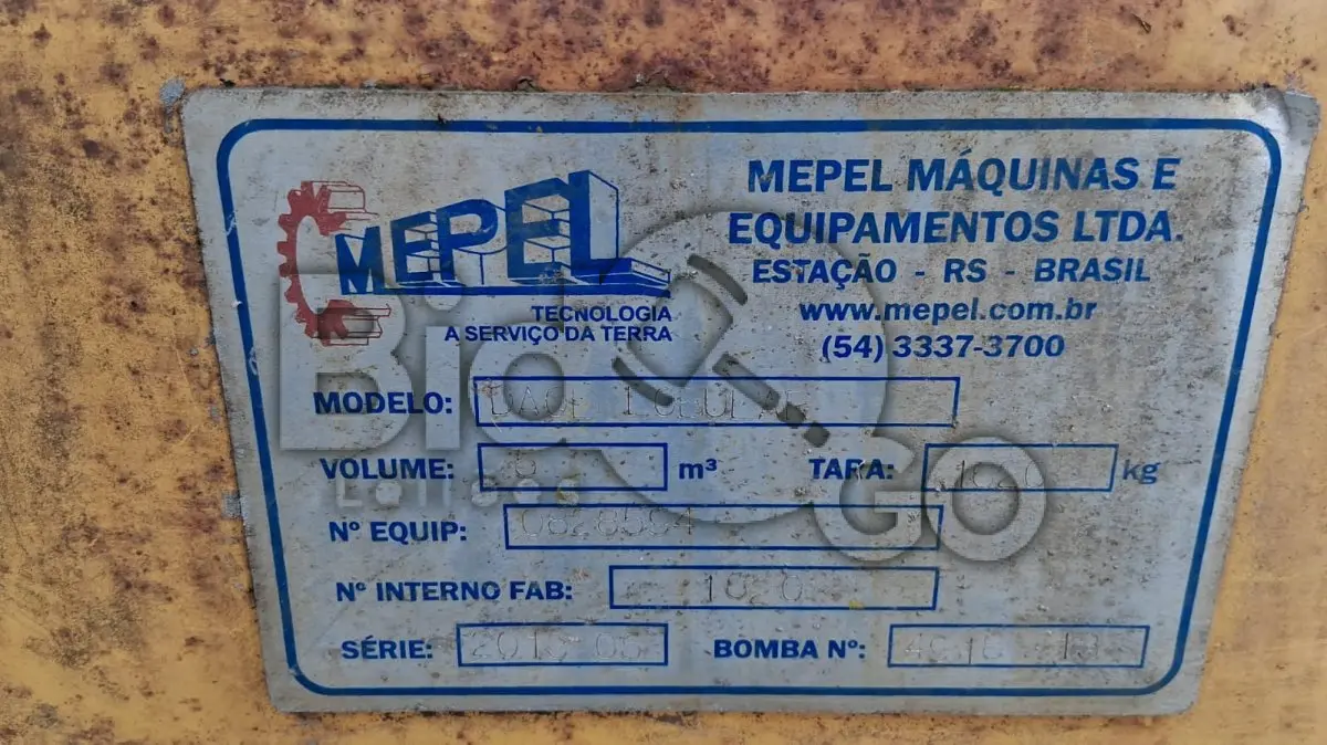 LOTE 019 - DISTRIBUIDOR DE ESTERCO LÍQUIDO BOMBA LOBULAR COM CAPACIDADE DE 5.000 LITROS