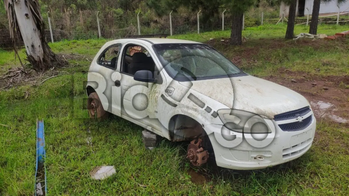 LOTE 025 - SUCATA automóvel CHEVROLET/CELTA 1.0 LS, ano 2011/2012