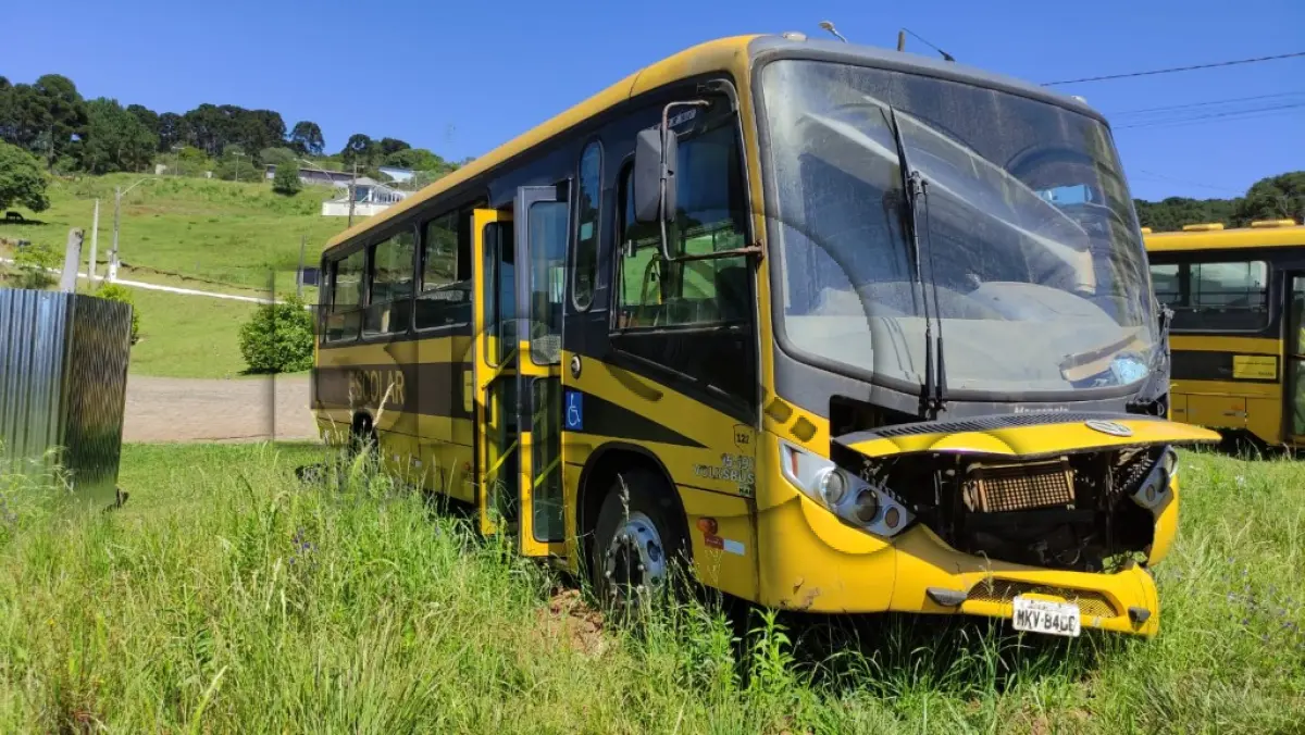 LOTE 008 - Automóvel Ônibus VW/15.190 EOD E. HD ORE, ano 2012/2012