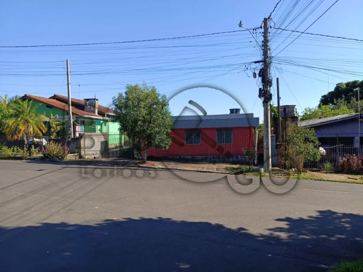 LOTE 002 - 50% DO IMÓVEL - TERRENO URBANO DE 420m² com edificações não averbadas, devidamente cadastrado sob matrícula nº 5.913 do Cartório de Registro de Imóveis de Sapiranga/RS
