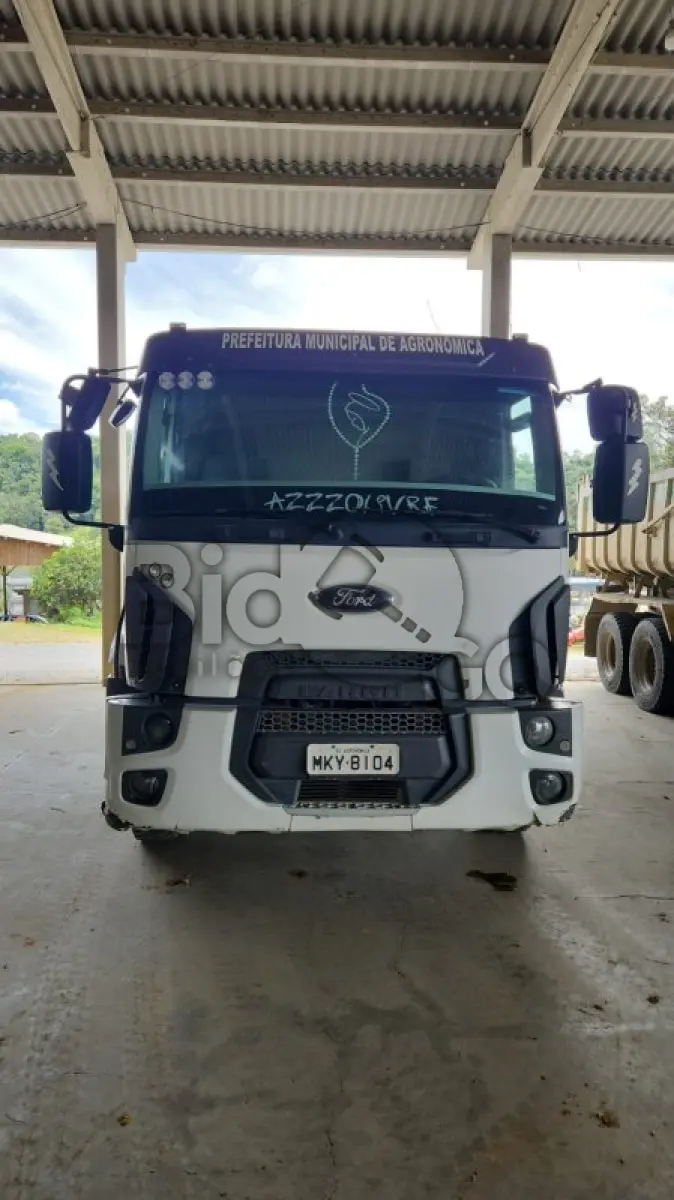LOTE 007 - FORD/CARGO 2429 L, Fabricação/Modelo: 2013/2013