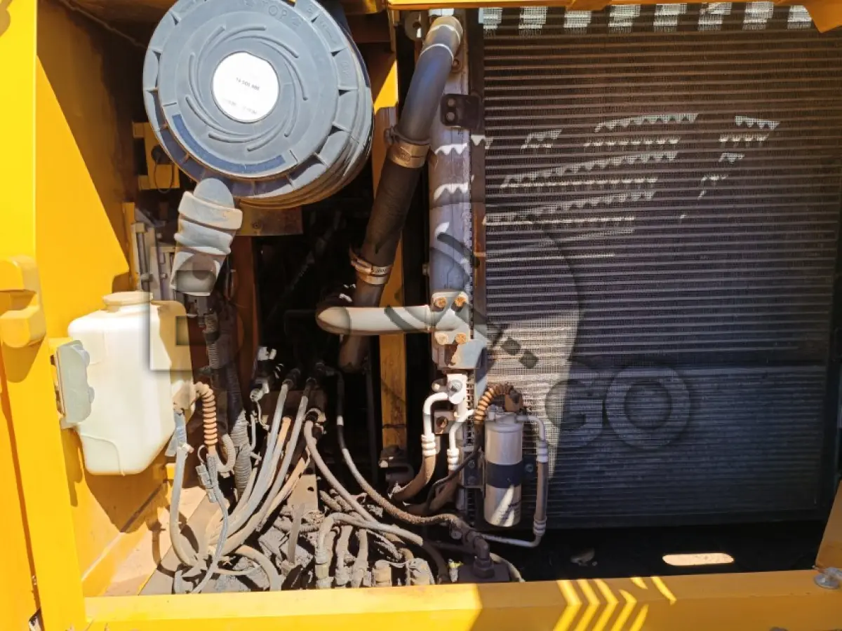 LOTE 015 - ESCAVADEIRA VOLVO SÉRIE: EC140BIC