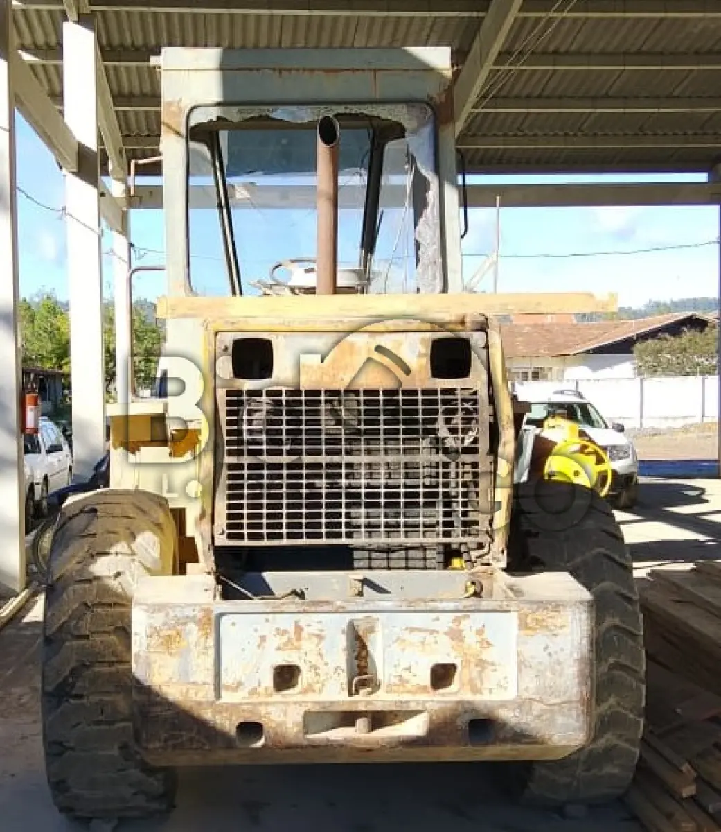 LOTE 001 - Pá Carregadeira,  Marca: Komatzu