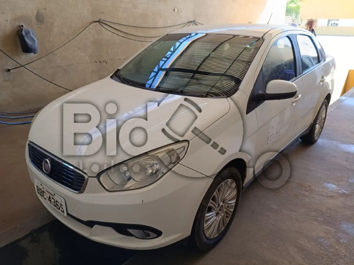 LOTE 010 - FIAT/SIENA ESSENCE 1.6