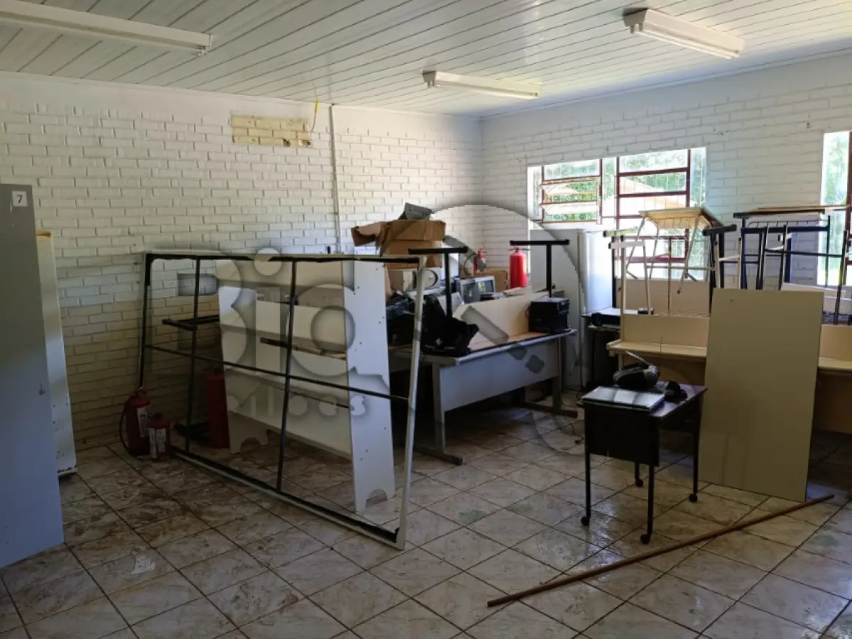 LOTE 002 - SUCATAS DIVERSAS