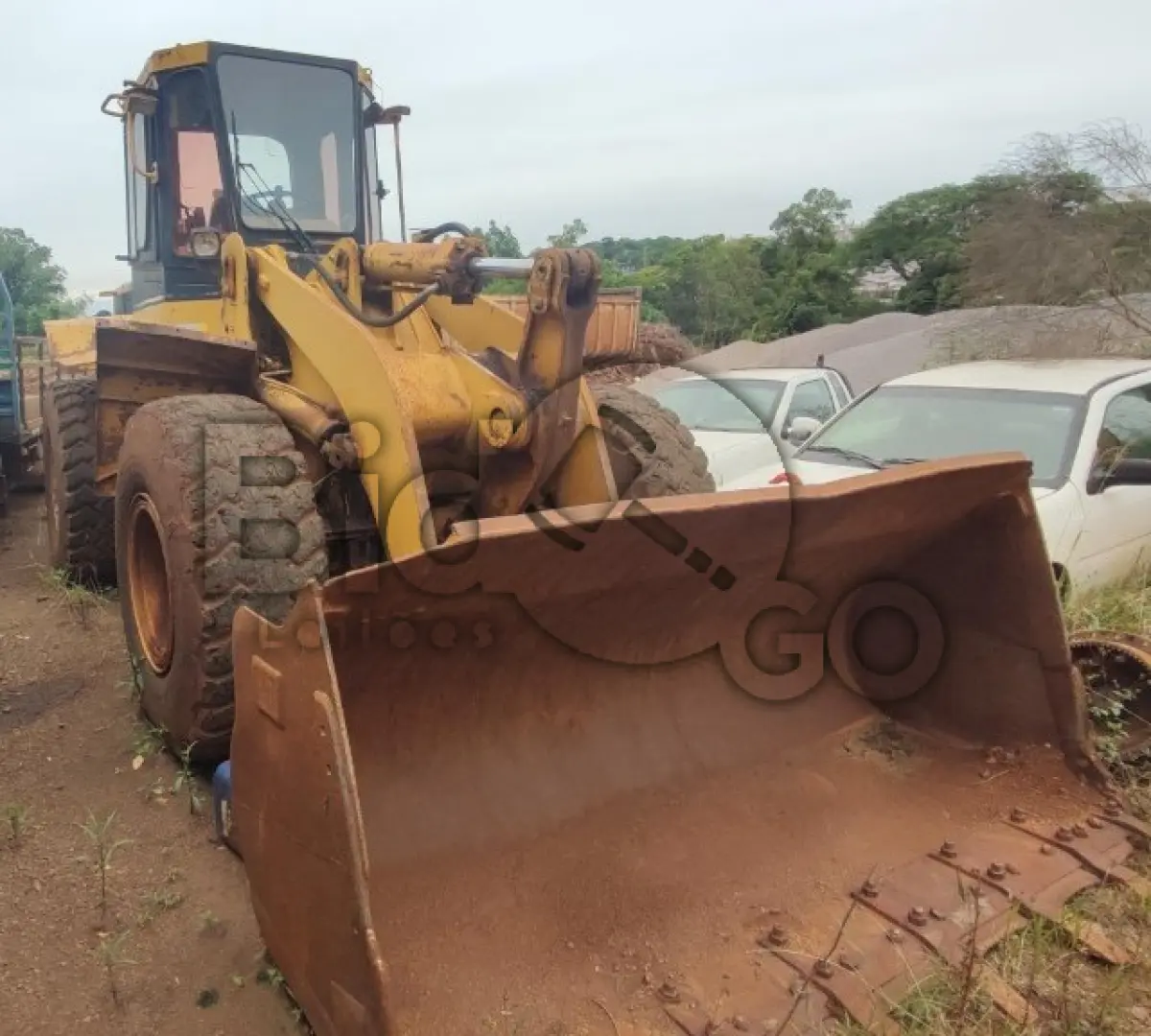 LOTE 015 - CARREGADEIRA Caterpillar 938 L