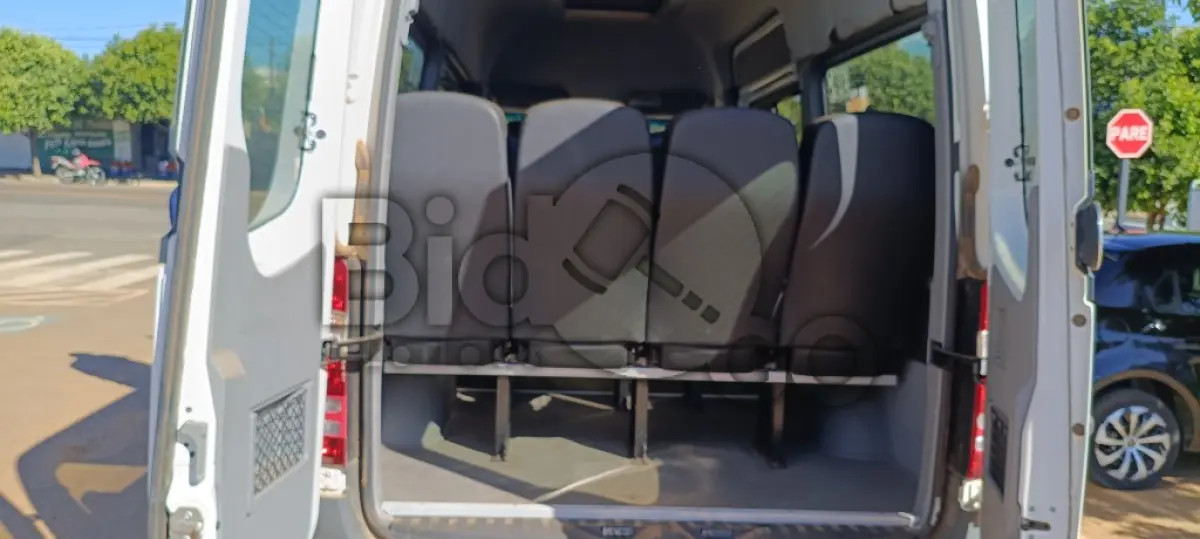 LOTE 007 - MICROONIBUS I/M.BENZ SPRINTER 2.3 16 LUGARES