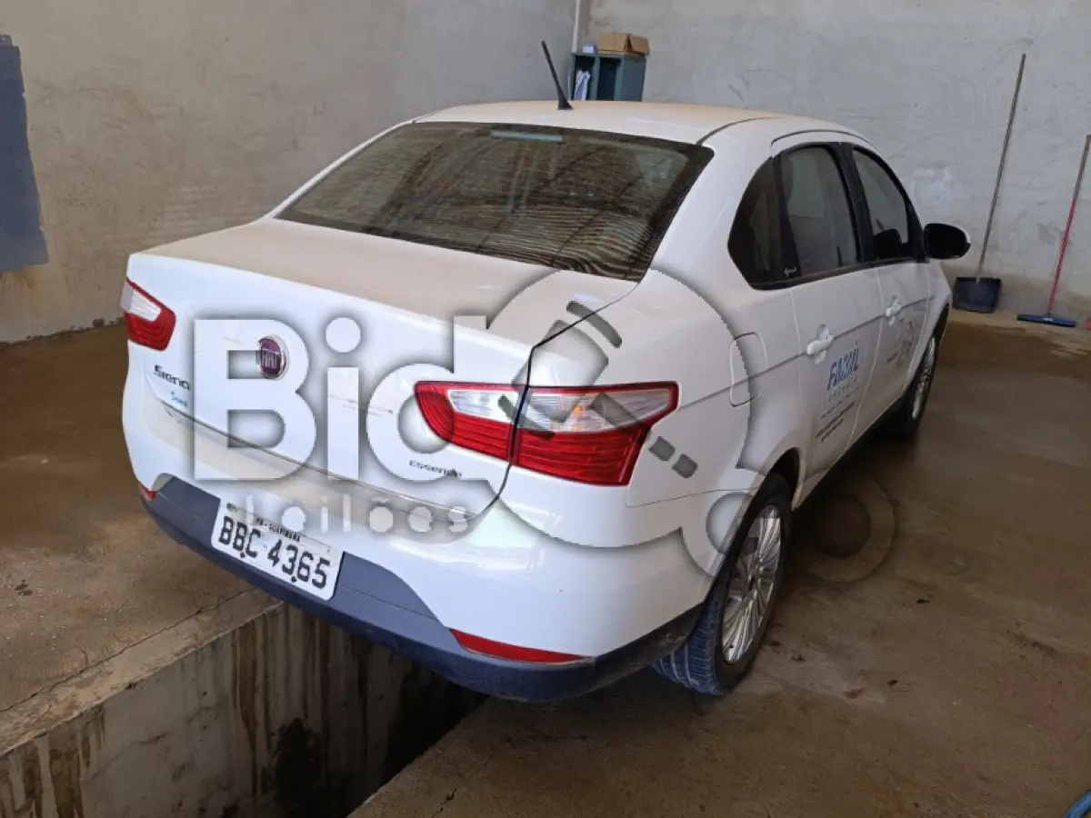 LOTE 010 - FIAT/SIENA ESSENCE 1.6