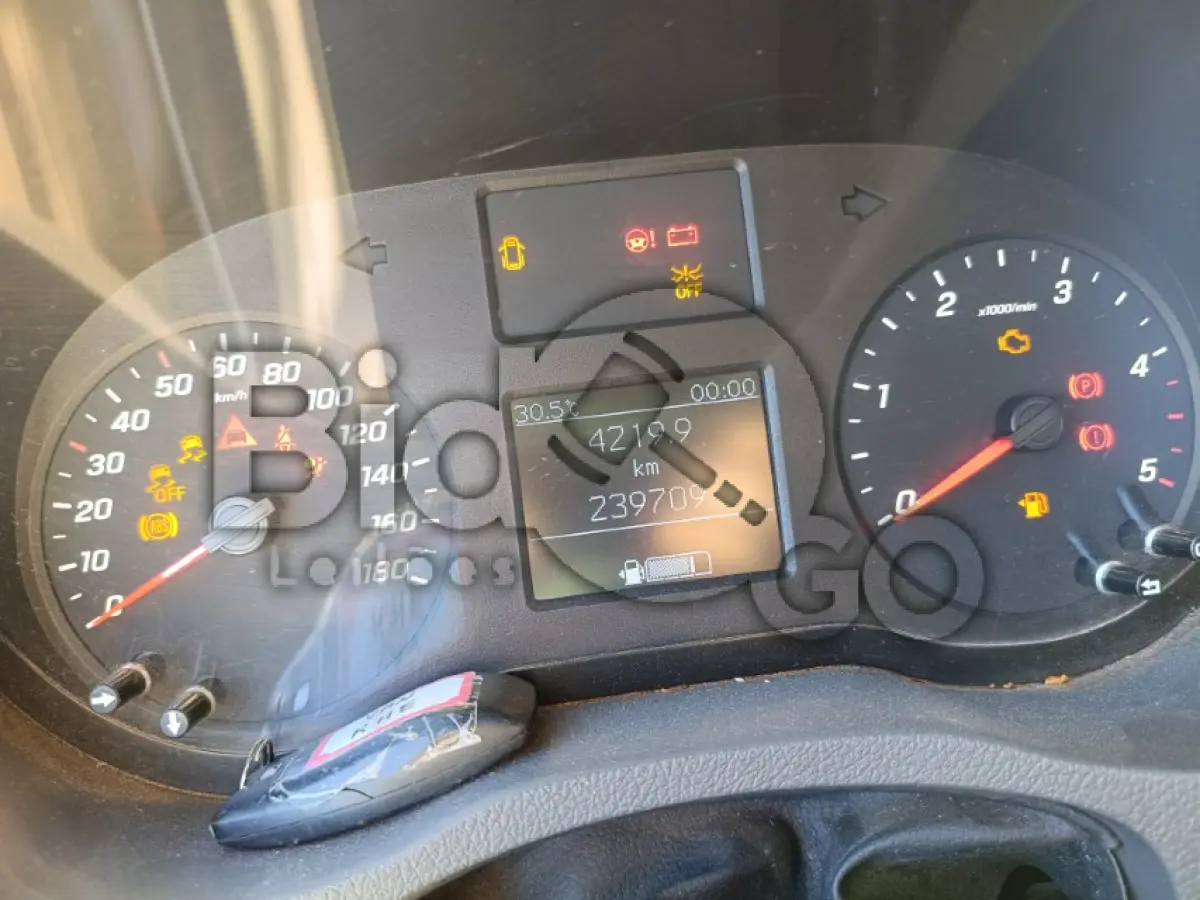 LOTE 006 - MICROONIBUS I/M.BENZ SPRINTER 2.3 16 LUGARES