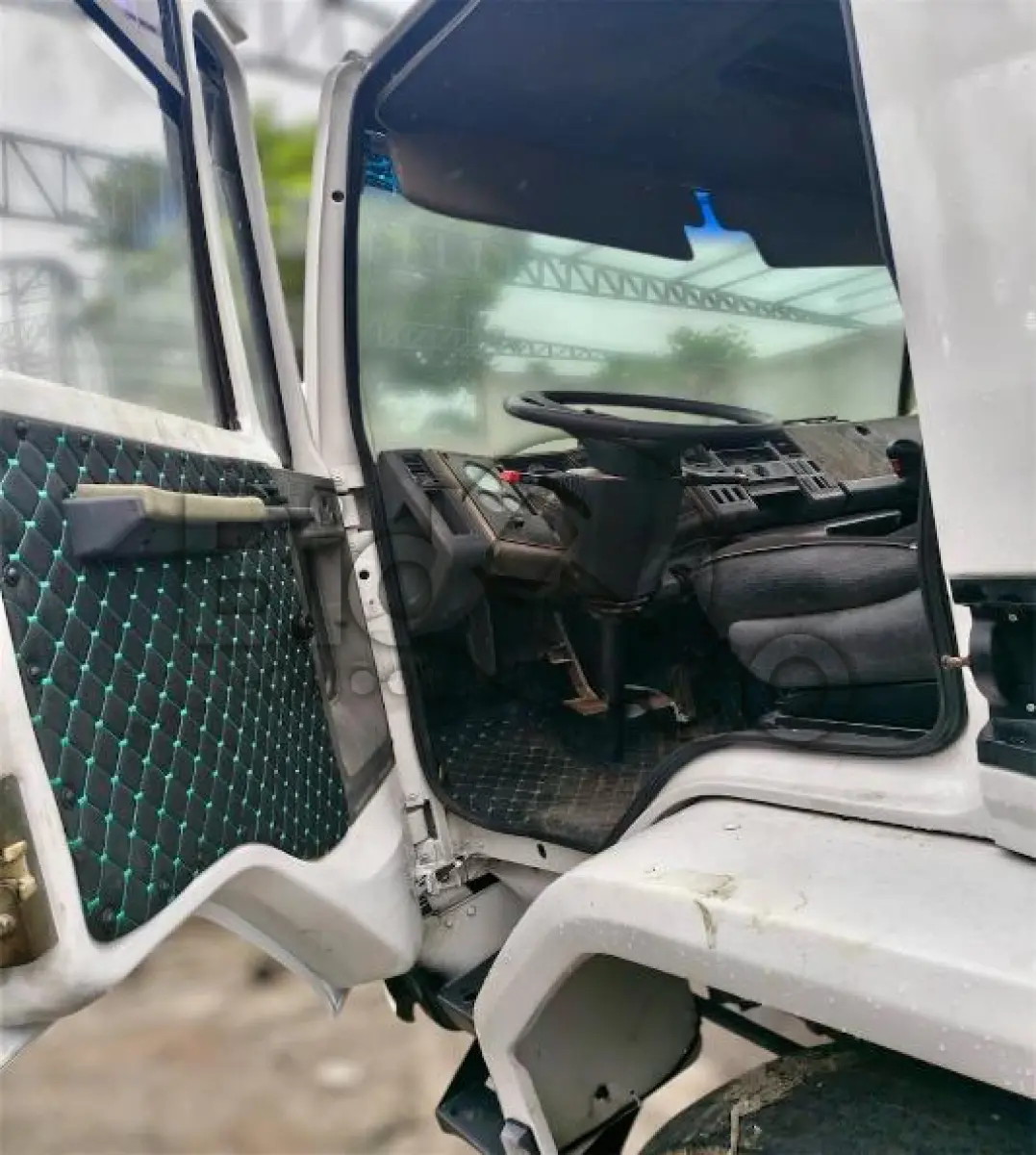 LOTE 004 - Ford cargo 1415
