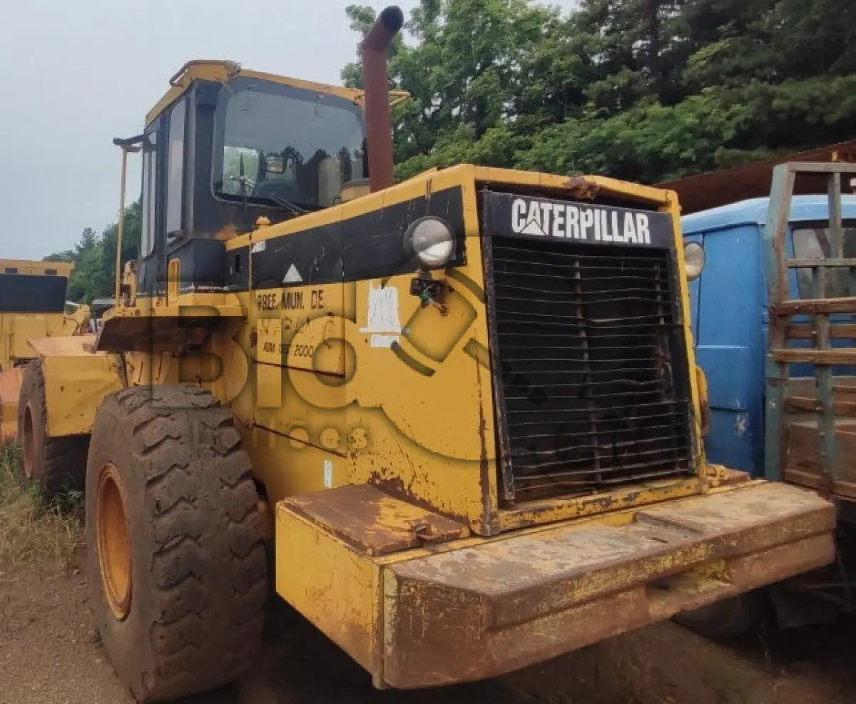 LOTE 015 - CARREGADEIRA Caterpillar 938 L