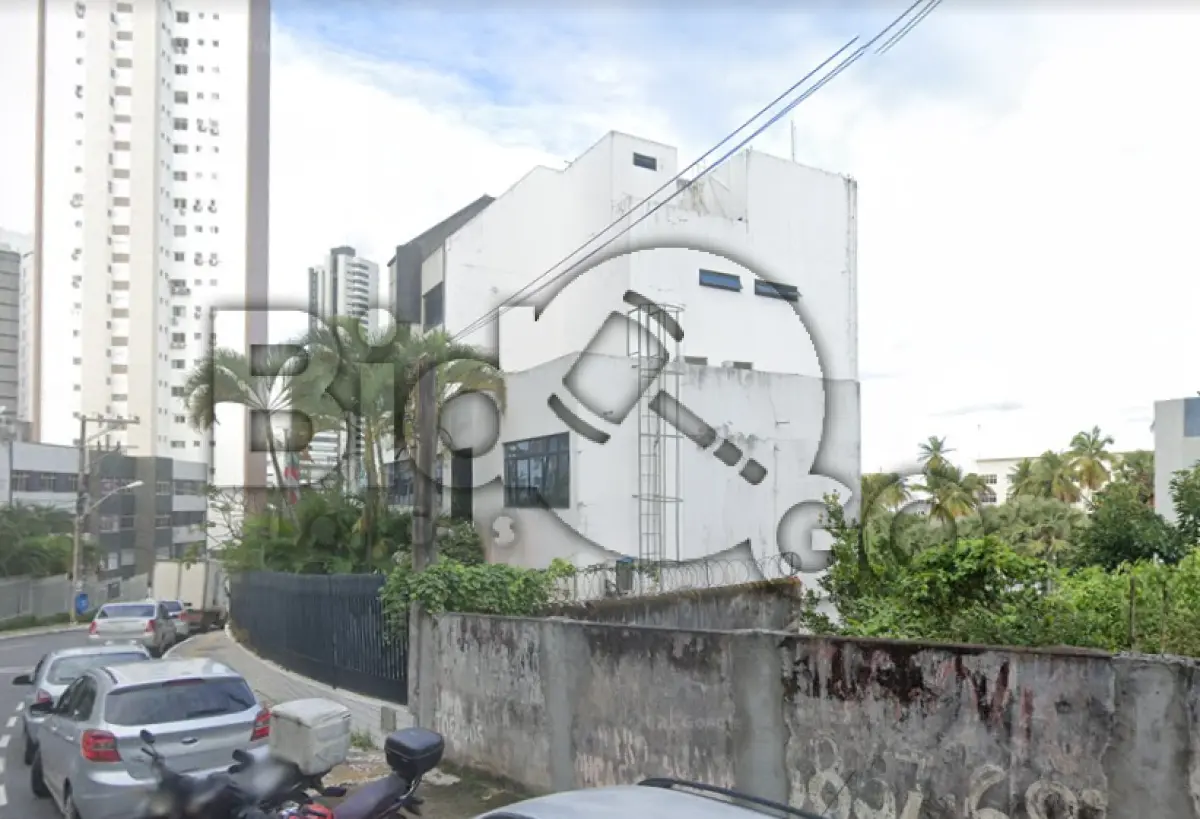 LOTE 001 - PRÉDIO COMERCIAL EM SALVADOR