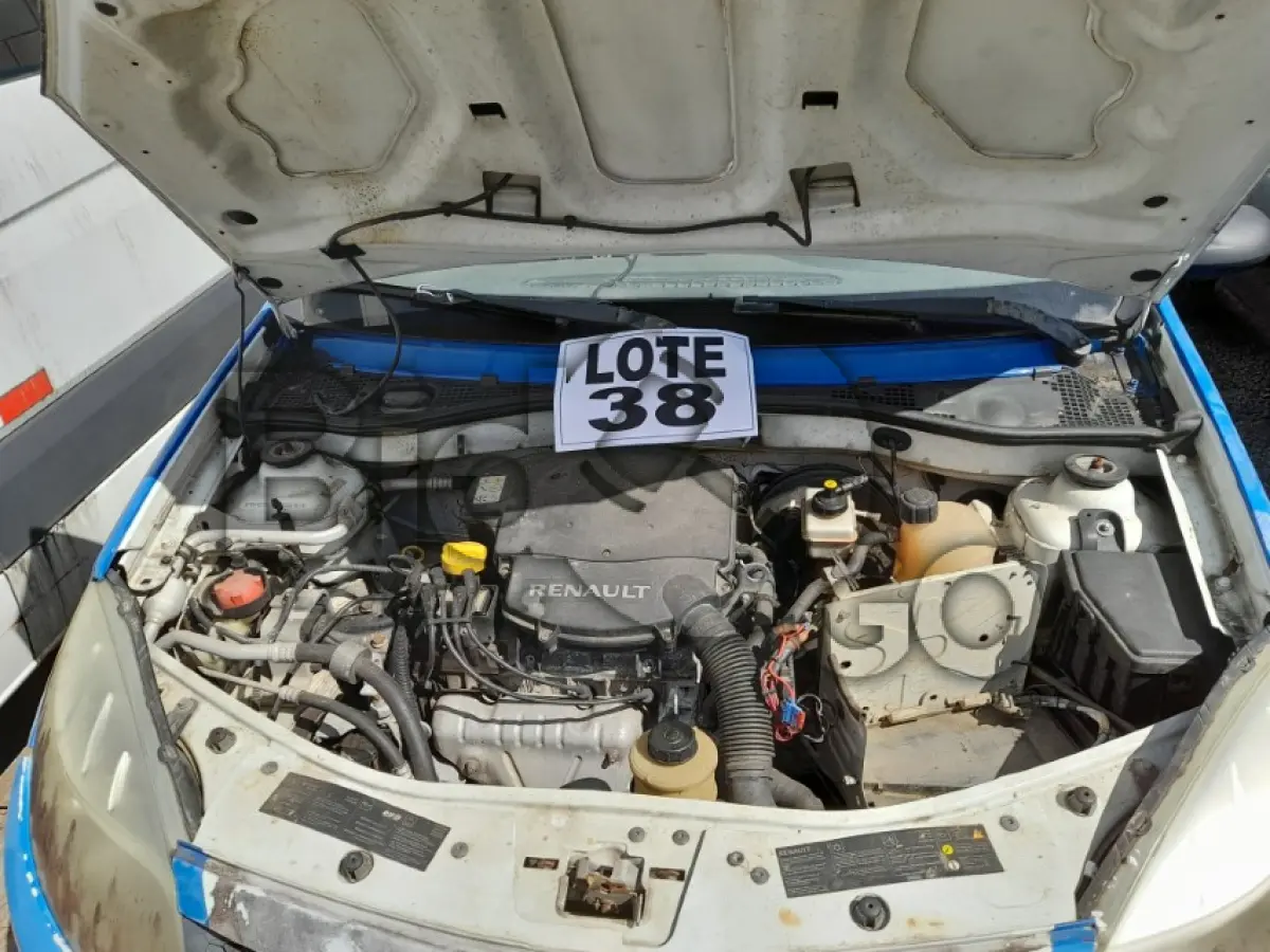 LOTE 038 - RENAULT/SANDERO EXP 16 (MOTOR INCOMPLETO), FAB/MOD: 2008/2008,
